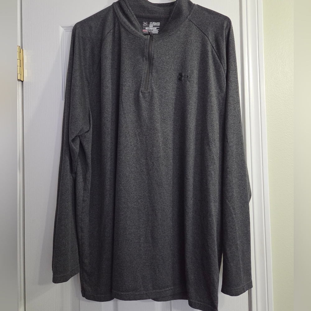 Under Armour Charcoal HeatGear Pullover